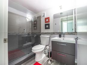 4000 Crystal Lake Dr 114, Deerfield Beach FL 33064