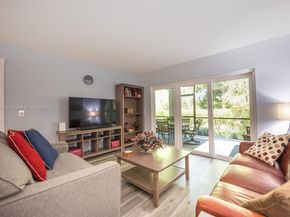 4000 Crystal Lake Dr 114, Deerfield Beach FL 33064