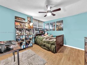 9410 Live Oak PL 110, Davie FL 33324