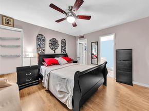 9410 Live Oak PL 110, Davie FL 33324