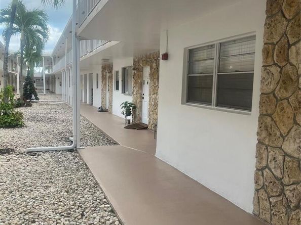 2501 W Golf Blvd 128, Pompano Beach FL 33064