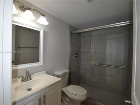 152 Ventnor J 152, Deerfield Beach FL 33442