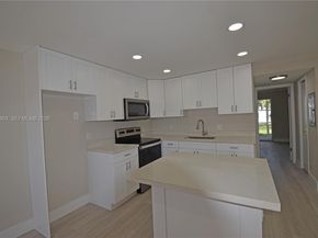 152 Ventnor J 152, Deerfield Beach FL 33442