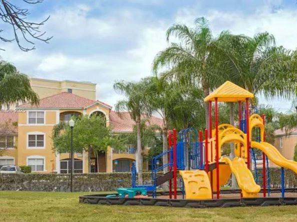 5550 NW 61st St 508, Coconut Creek FL 33073