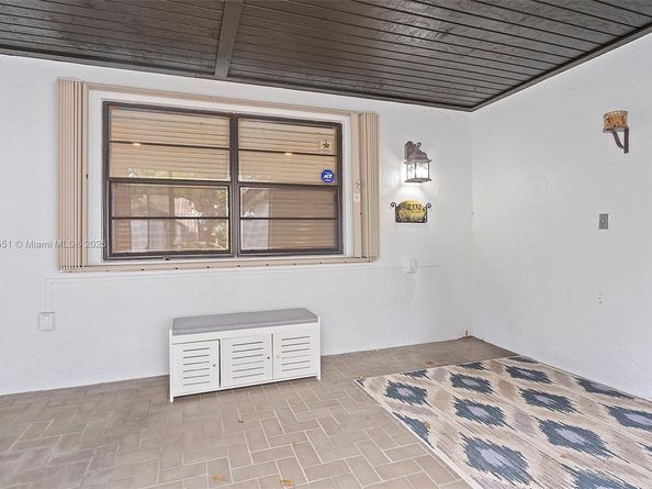 2330 Dover, Weston FL 33326
