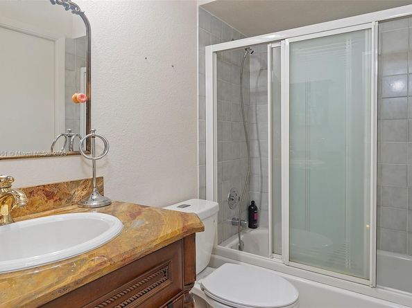 2330 Dover, Weston FL 33326