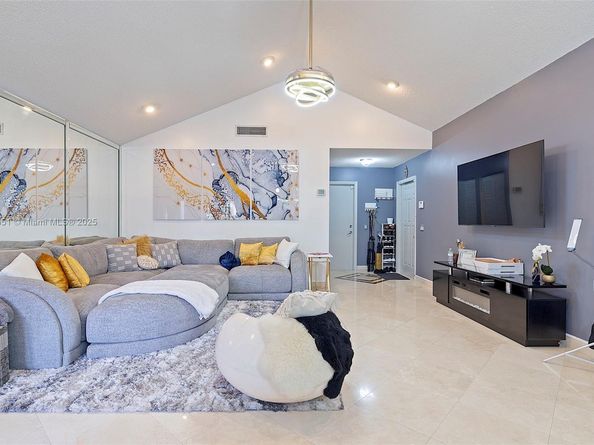 2330 Dover, Weston FL 33326