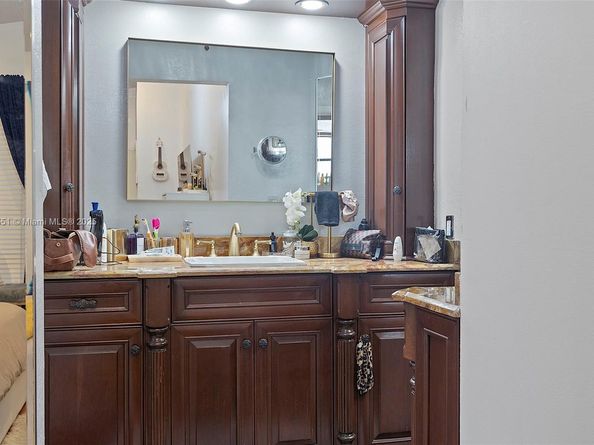 2330 Dover, Weston FL 33326