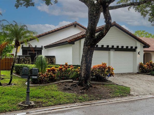 2330 Dover, Weston FL 33326