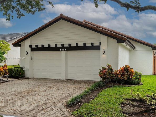 2330 Dover, Weston FL 33326