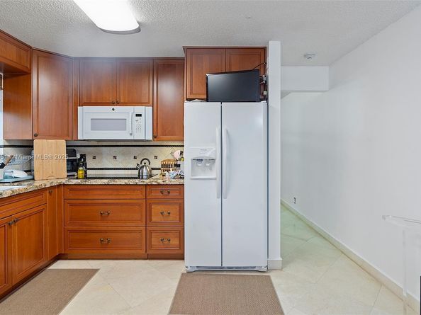 2330 Dover, Weston FL 33326