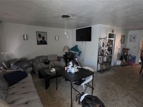 2915 NW 183rd St, Miami Gardens FL 33056