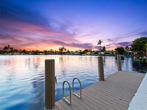 4231 NE 16th Ave, Oakland Park FL 33334