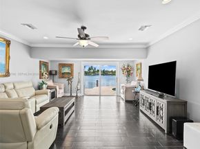 4231 NE 16th Ave, Oakland Park FL 33334