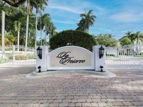 1307 SW 23rd Ct, Fort Lauderdale FL 33315