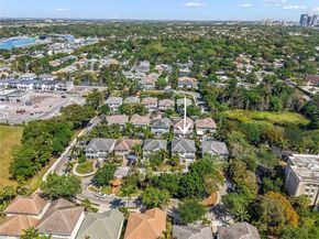 1307 SW 23rd Ct, Fort Lauderdale FL 33315