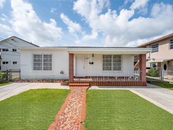 2624 NW 24th St, Miami FL 33142