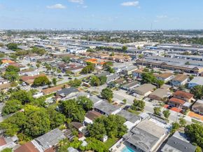 739 W 30th St, Hialeah FL 33012