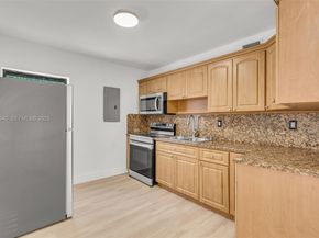 739 W 30th St, Hialeah FL 33012