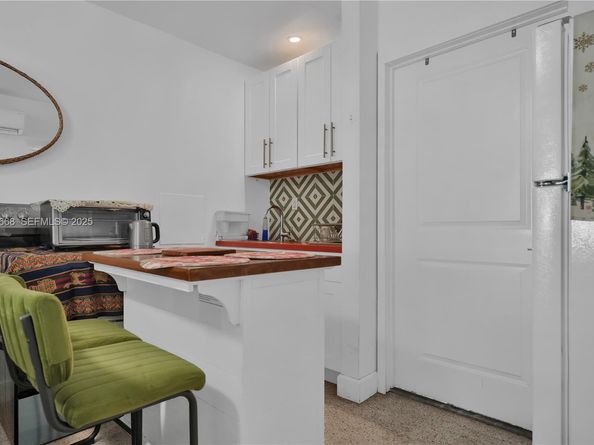 601 SW 6th Ave, Miami FL 33130