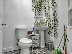 601 SW 6th Ave, Miami FL 33130