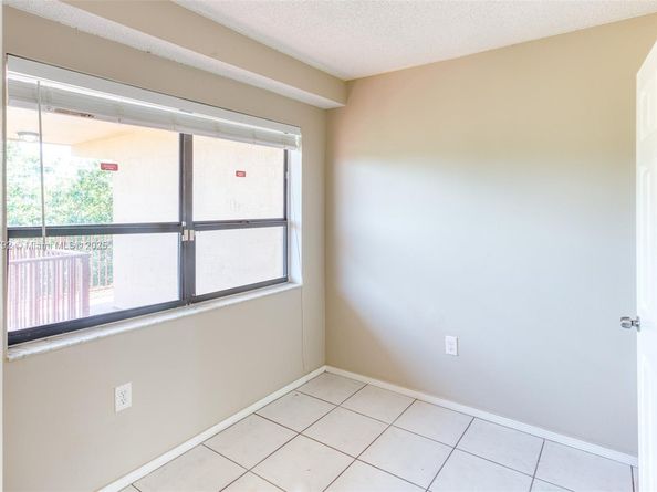 7401 NW 16th St 408, Plantation FL 33313