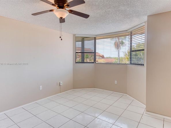 7401 NW 16th St 408, Plantation FL 33313