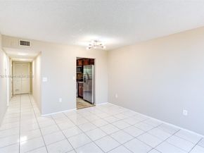 7401 NW 16th St 408, Plantation FL 33313