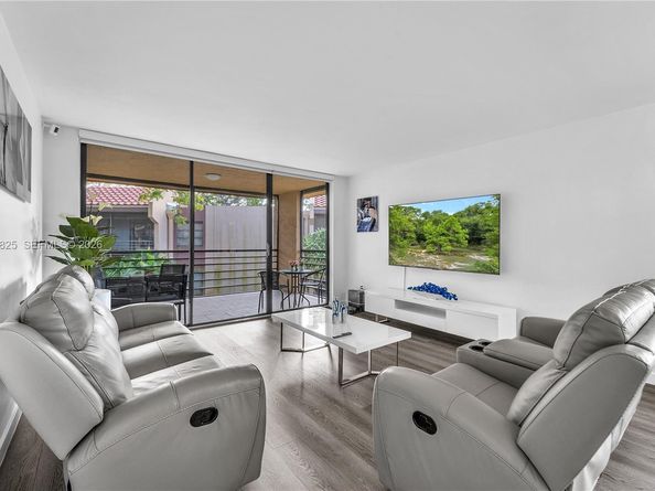 20841 San Simeon Way 205, Miami FL 33179