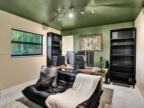 1451 NW 81st Ave, Coral Springs FL 33071