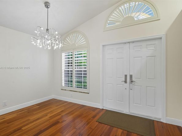 605 SW 15th St, Fort Lauderdale FL 33315