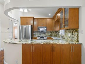 605 SW 15th St, Fort Lauderdale FL 33315