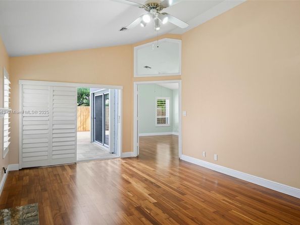605 SW 15th St, Fort Lauderdale FL 33315