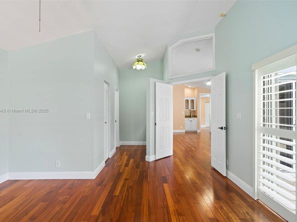 605 SW 15th St, Fort Lauderdale FL 33315