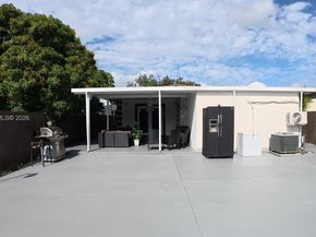 3140 NW 60th St, Miami FL 33142