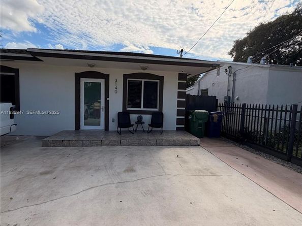3140 NW 60th St, Miami FL 33142
