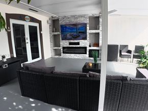 3140 NW 60th St, Miami FL 33142