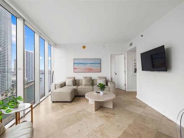 485 Brickell Ave 1804, Miami FL 33131