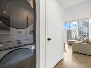 485 Brickell Ave 1804, Miami FL 33131