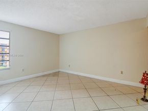 4717 NW 7th St 60410, Miami FL 33126