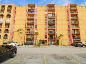 4717 NW 7th St 60410, Miami FL 33126