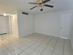 9480 Tangerine Pl 101, Davie FL 33324