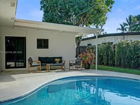 1941 NE 186th Dr, North Miami Beach FL 33179