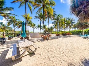 9172 Collins Ave 212, Surfside FL 33154