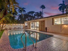 1244 Garfield St, Hollywood FL 33019