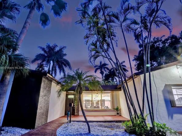 1244 Garfield St, Hollywood FL 33019