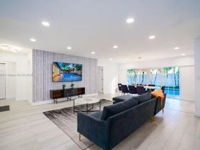 1244 Garfield St, Hollywood FL 33019