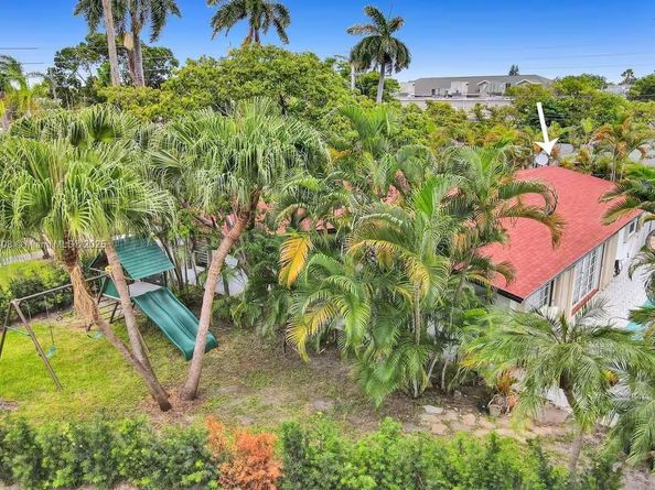 1244 Garfield St, Hollywood FL 33019