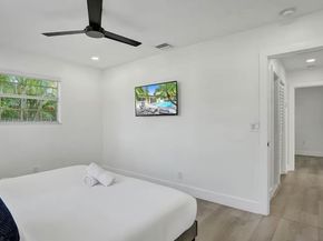 1244 Garfield St, Hollywood FL 33019