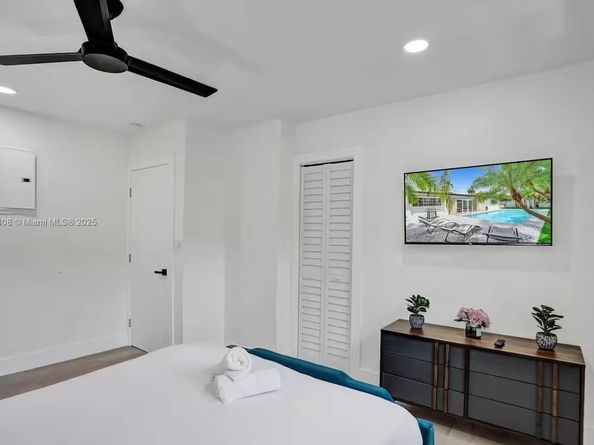 1244 Garfield St, Hollywood FL 33019